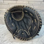 Louisville Slugger ZR-14BK CM1 Reg Zephyr Series Softball Catcher Mitt Rh Throw. Fixed Price $40.00.