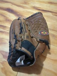 Easton NAT91 Baseball Natural Series Left Handed Brown Glove. Fixed Price $18.25.