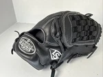 Louisville Slugger Xeno Series XNRF1712 Fastpitch Softball Glove Black. Fixed Price $33.99.
