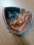 Wilson Easy Catch T-ball Model A2494 Youth Baseball Glove Brown Black Mlb Logo. Fixed Price $26.99.