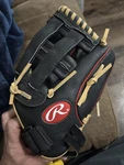 Rawlings Youth Baseball Glove H115HB 11-1/2 Highlight Series Rh Throwing. Fixed Price $14.99.