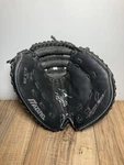 Mizuno GXS-102 Prospect Select 32.5 Youth Softball Catchers Mitt Rht Black. Fixed Price $77.95.