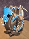Franklin Youth Ready To Play Series - 22706 Size 8.5" Right Hand Throw. Fixed Price $12.00.