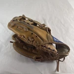 Spalding Stadium Series 10 Right Hand Baseball Glove 42-084 Fielders Choice Jr.. Fixed Price $14.95.
