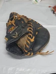 Easton Bmx 21B "black Magic" Baseball Catchers Mitt Right Hand Throw Rht. Fixed Price $34.00.