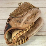 Louisville Slugger P54L48 Rht Throw Baseball Glove LSG45L. Fixed Price $15.99.