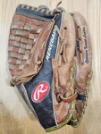 Rawlings RS1300BR Rht Fastback Model Renegade Softball Baseball Glove 13". Fixed Price $16.99.