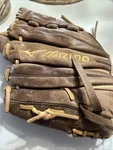 Mizuno GFN1200B1 Premier 12" Baseball Glove Rht Butter Soft Lining. Fixed Price $20.00.