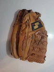 Ssk Professional Edge USG-90 Dimple Closed Web Baseball/softball Glove Rht. Fixed Price $32.99.