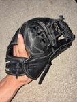 Mizuno Prime GMVP1175P 11.75 Infield Baseball Glove Right Hand Throw. Fixed Price $120.00.