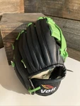 Voit 9.5 Inch Black Green Baseball Glove - Wedge Rht Right Hand Throw 76206. Fixed Price $12.97.