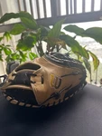 Wilson A2000, 1790SS Catchers Mitt, 34IN, Blonde/black, Brand New. Fixed Price $275.00.