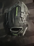 Franklin Fast Pitch Pro Series Baseball Left Glove 22433 11". Fixed Price $13.00.