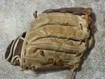 Mizuno GMVP1250SFD1CR 12.5 Fastpitch Softball Glove Left Hand Throwing. Fixed Price $50.00.