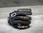 Mizuno Women Prospect Select 12.5'' Fastpitch Softball Glove Left Handed Throw. Fixed Price $38.25.