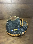 Wilson A2564 AS18 Ivan Rodriguez Rht Catchers Mit Glove. Fixed Price $33.00.
