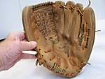 Vintage Andia M214 Baseball Glove 11 1/2. Rht. Over 40 Yrs. Read Description. Fixed Price $19.99.