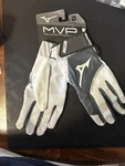 Mizuno Mvp Baseball Batting Gloves White/grey Large. Fixed Price $14.00.