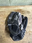 Rawlings Silverback SB1300 13" Black Softball Glove Rht Heavy. Fixed Price $46.07.