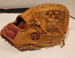 Robin Yount Rawlings Baseball Glove RBG60 Model Rht Vintage - Good Condition. Fixed Price $39.00.