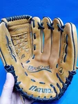 Mizuno GFN1250 Baseball Glove Professional Model 12IN Right Hand Throw. Fixed Price $23.99.