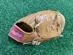 Rawlings RBG135 10" Baseball Glove/mitt Rickey Henderson Right Hand Thrower. Fixed Price $17.99.