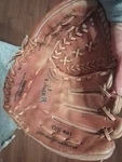 Dudley Thunder Softball Glove Mitt Dfg 400 Right Hand Throw. Fixed Price $30.00.
