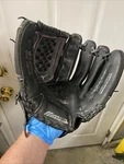 Mizuno Finch 12.5 Gpp 1257D3 Black Rht Leather Softball Glove Conditioned. Fixed Price $34.87.