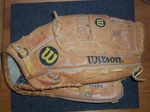 Wilson A1670 Elite Series 14" Baseball Glove Rht Brown Genuine Leather. Fixed Price $24.50.