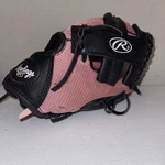 Rawlings PL90P Girl's Baseball Glove Pink Right Hand Thrower Youth Inches. Fixed Price $14.95.