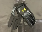 Under Armour Ua Clean Up Batting Glove Men Large Dark Camo Baseball New. Fixed Price $24.00.