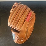 A2636 Wilson Left Handed Thrower Glove Joe Carter Autograph Model. Fixed Price $9.97.