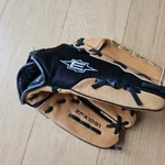 Easton ZFX1051 Right Handed Throw Leather Baseball Glove, 10.5" Pattern Youth. Fixed Price $11.22.
