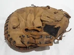 Vintage Wilson Usa A2556 Catchers Glove Mitt Hal Smith Autographed Model Rh. Fixed Price $15.00.