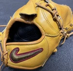 New Nike Baseball Glove Pitcher Model Rh. Fixed Price $160.00.