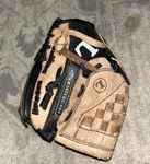 Louisville Slugger GN14BN 9" Glove Genesis 1884 Series T-ball Small Child Rht. Fixed Price $30.27.