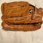 Wilson Andy Pettitte Staff Series A2464 Left Hand Thrower 11 1/2" Ball Glove. Fixed Price $14.95.