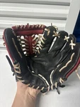 Rawlings RCS175S Baseball Glove 11.75" Rht Black Red Trap Eze Custom Series. Fixed Price $61.89.