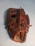 Macgregor 1697T Ron Cey Baseball Softball Glove Steerhide Leather Brown 11 Rht. Fixed Price $20.00.