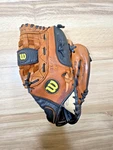 Wilson Baseball Glove 0500 P115 11.5" Top Grade Leather Right Throw Pro. Fixed Price $26.95.