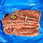 Wilson A2124 12.5" George Brett Baseball Softball Glove Cowhide Leather Rht. Fixed Price $39.99.