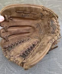 Rawlings SL127T Sandlot Series Trap-eze Pro Design 3/4 Baseball Glove Rht. Fixed Price $74.55.
