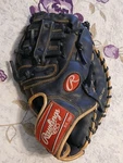 Rawlings Gold Glove 12.5" Baseball First Mitt - R9FM18BG R.h Throw Note. Fixed Price $80.00.