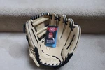 Rawlings Nwt Gold Glove Elite Rht 1/2" Baseball GGE1151CB. Fixed Price $125.00.