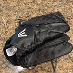 Easton BKMCLP1400 Black Magic Lht 14" Pattern Baseball Glove Ideal Fit System. Fixed Price $19.99.