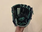 Nwot Rawlings R9205-4N 11.75 Infield Baseball Glove. Fixed Price $105.00.