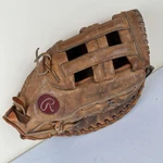 Rawlings RFM9 Mark Mcgwire Deep Well Pocket Fastback Rh Baseball Mitt Glove. Fixed Price $45.00.
