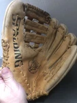 Spalding #42-5375 Carl Yastrzemski Fastback Advisory Staff" Baseball Glove. Fixed Price $13.50.