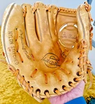 Montgomery Ward's Stan Musial Lht Hall Of Fame Baseball Glove, 60-21205. Fixed Price $33.99.