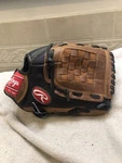 Rawlings D1150PT Premium Series 11.5 Youth Baseball Glove Right Throw Nwotags. Fixed Price $65.00.